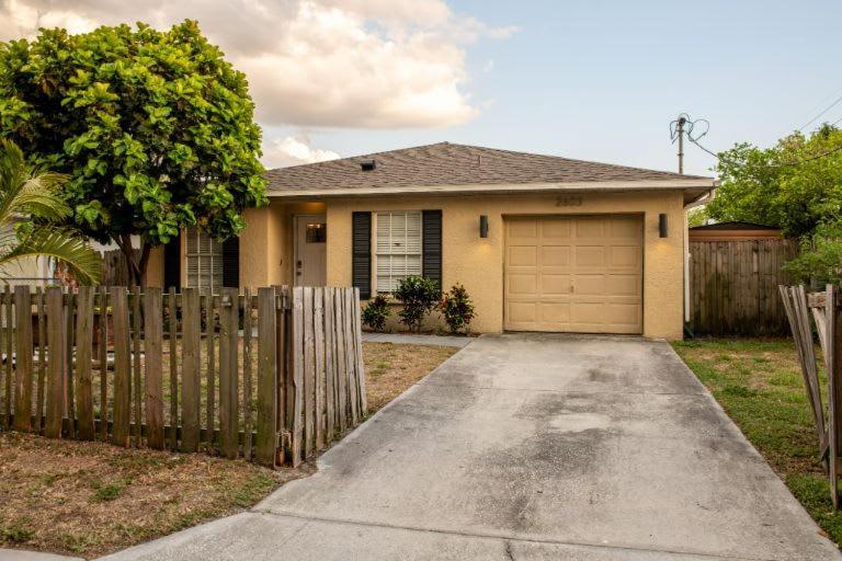 Upscale Ybor House With Outdoor Living Space Tampa Extérieur photo